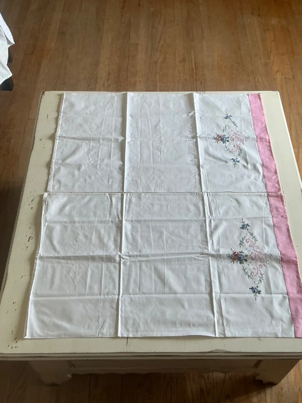 8 Vintage 100% Cotton White Floral Embroidered pillowcases